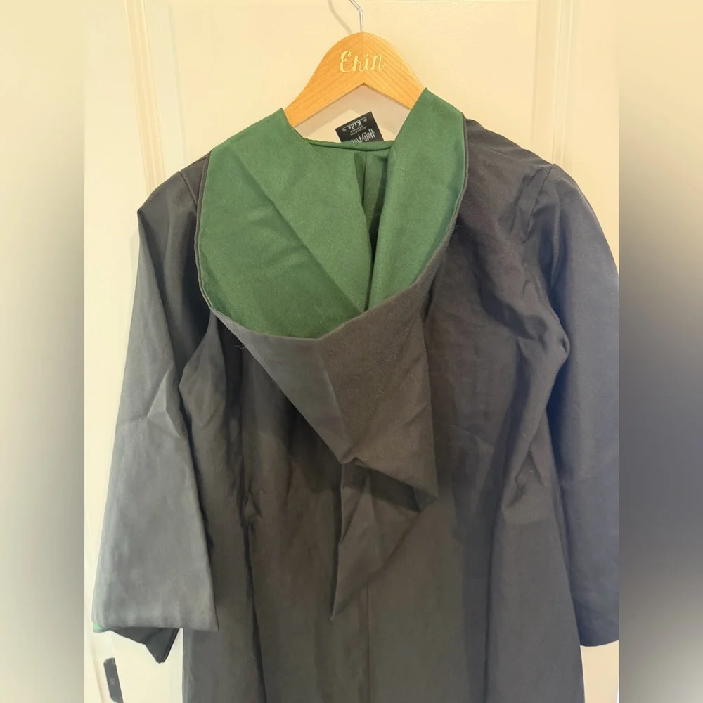 The Wizarding World of Harry Potter Youth Slytherin Cape